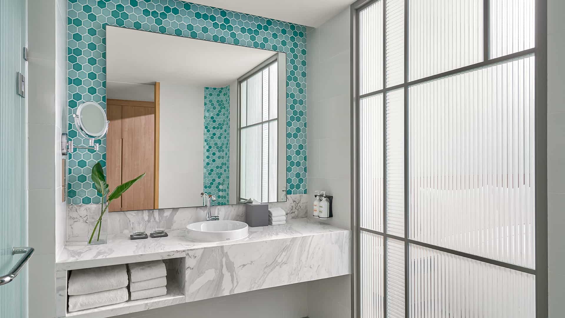 Card Image https://cms.thegrandhotram.com/storage/519/FAMILY-SUITE-OCEAN-Bathroom-King.jpg