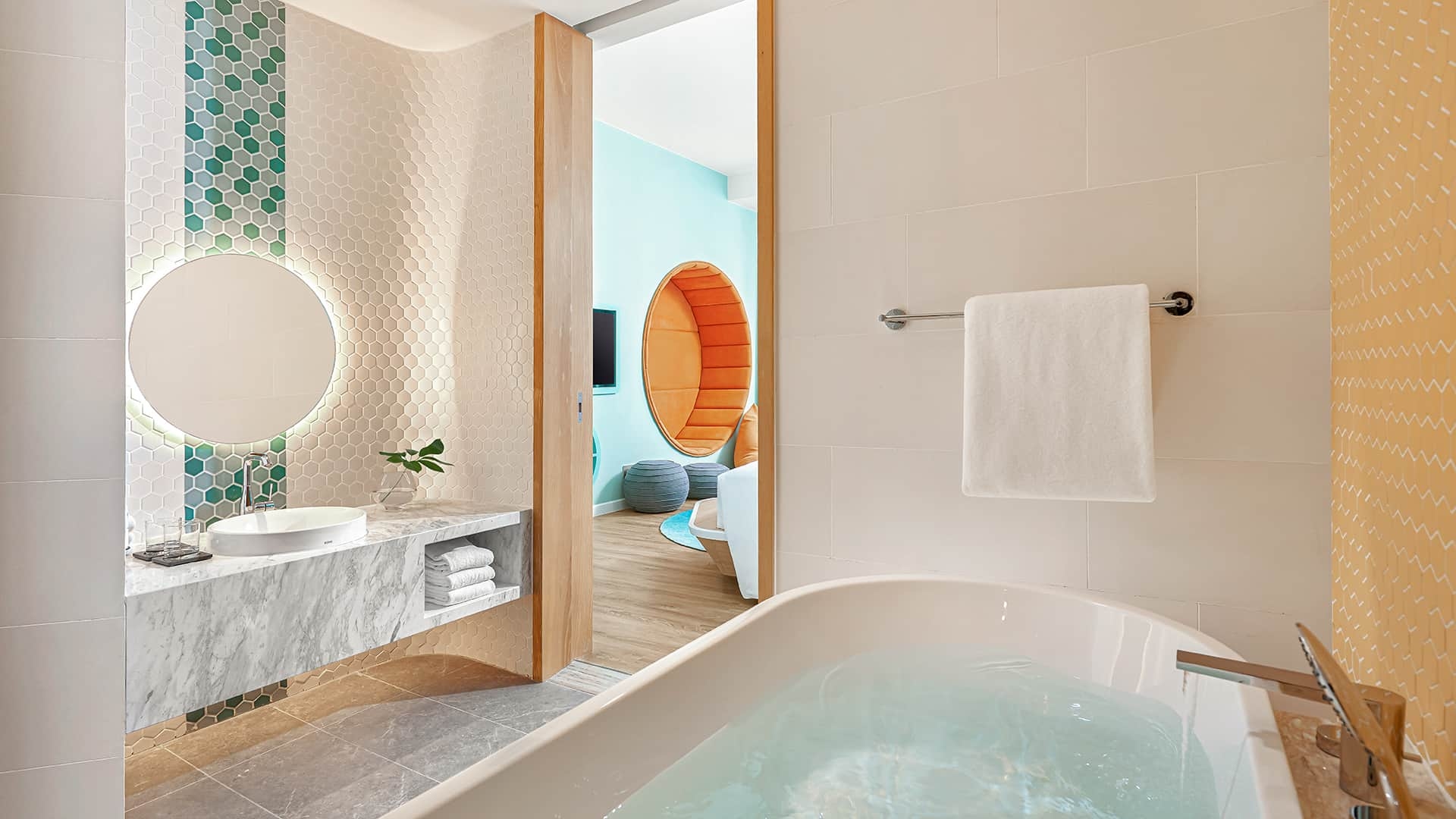 Card Image https://cms.thegrandhotram.com/storage/520/FAMILY-SUITE-OCEAN-Bathroom-Twin.jpg