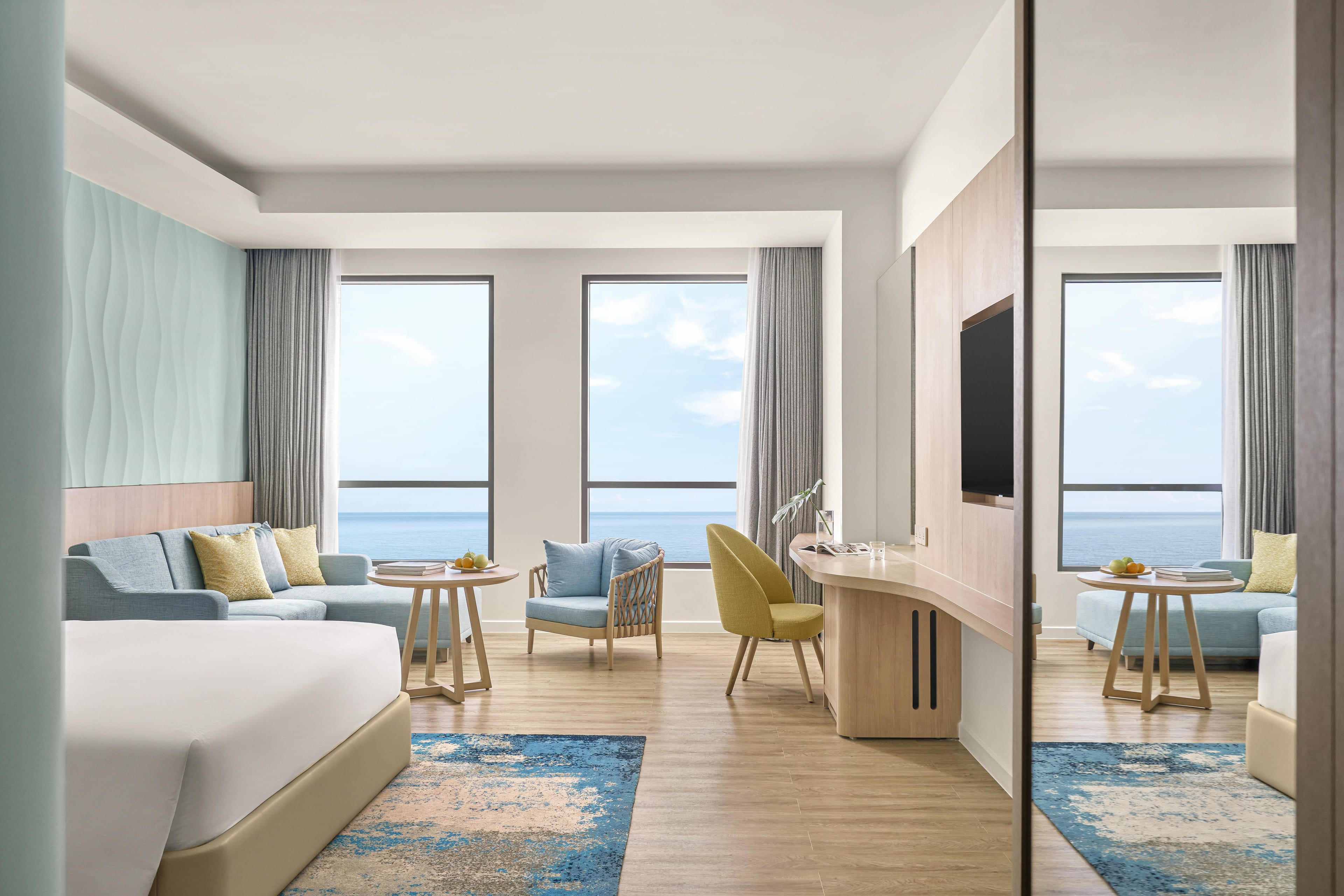 Card Image https://cms.thegrandhotram.com/storage/856/FAMILY-SUITE-OCEAN--Amenity-Sofa-min.JPG