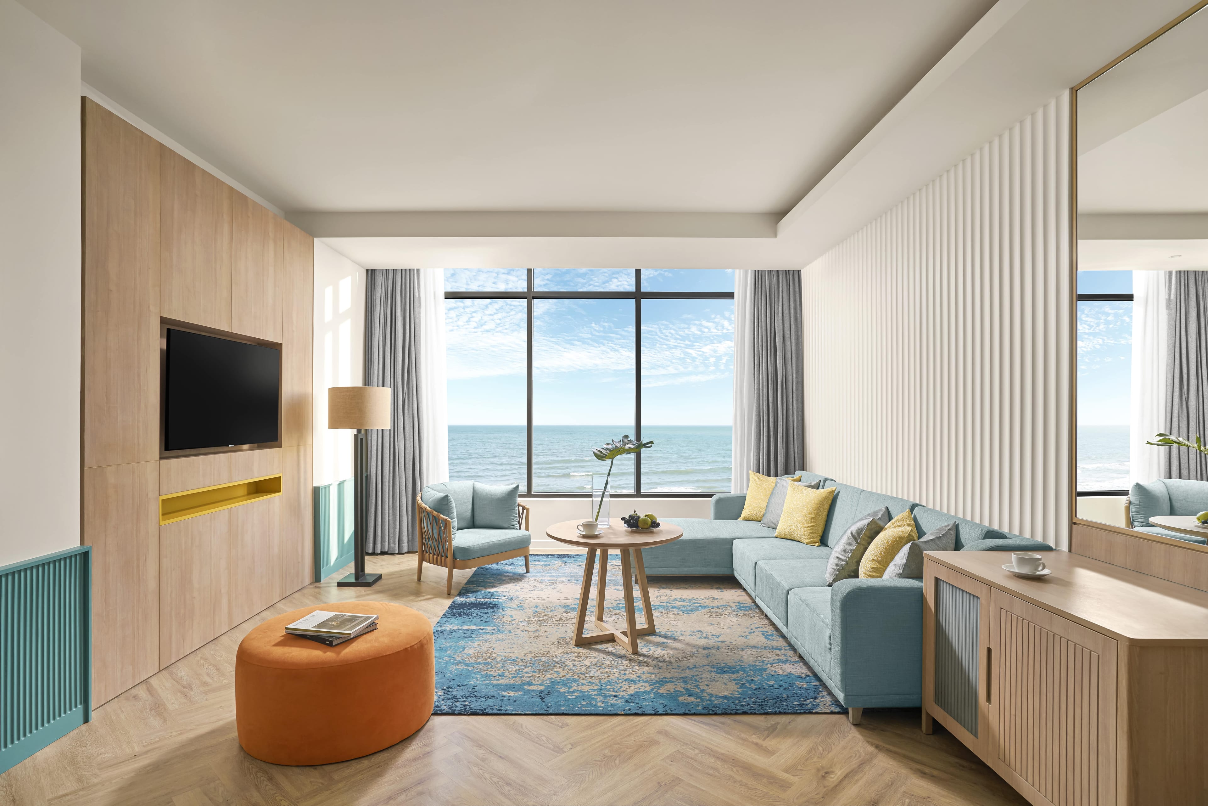 Card Image https://cms.thegrandhotram.com/storage/866/Blue-Suite-Sea-View--(1).JPG