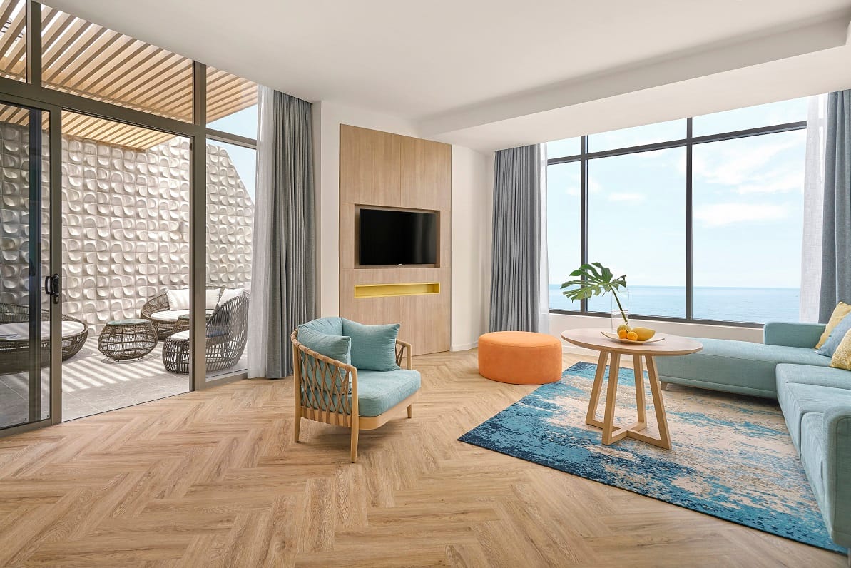 1 King 2 Single 2 Bedroom Presidential Suite