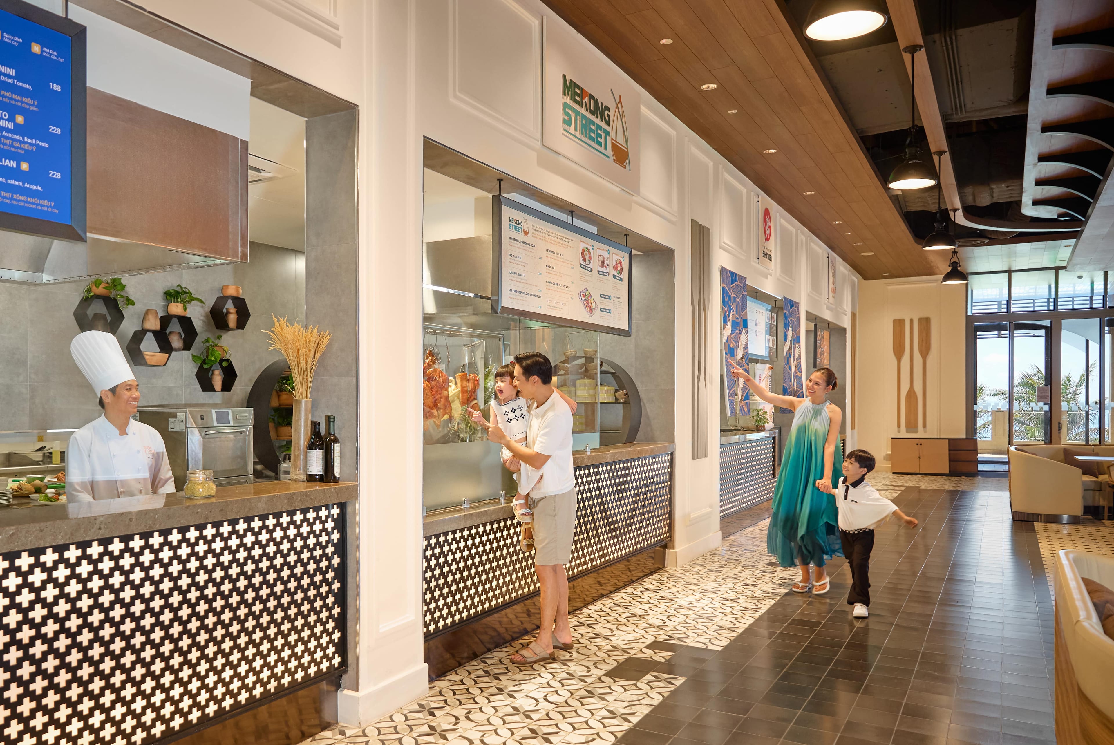 Card Image https://cms.thegrandhotram.com/storage/916/The-Grand-Foodcourt-(1).jpg