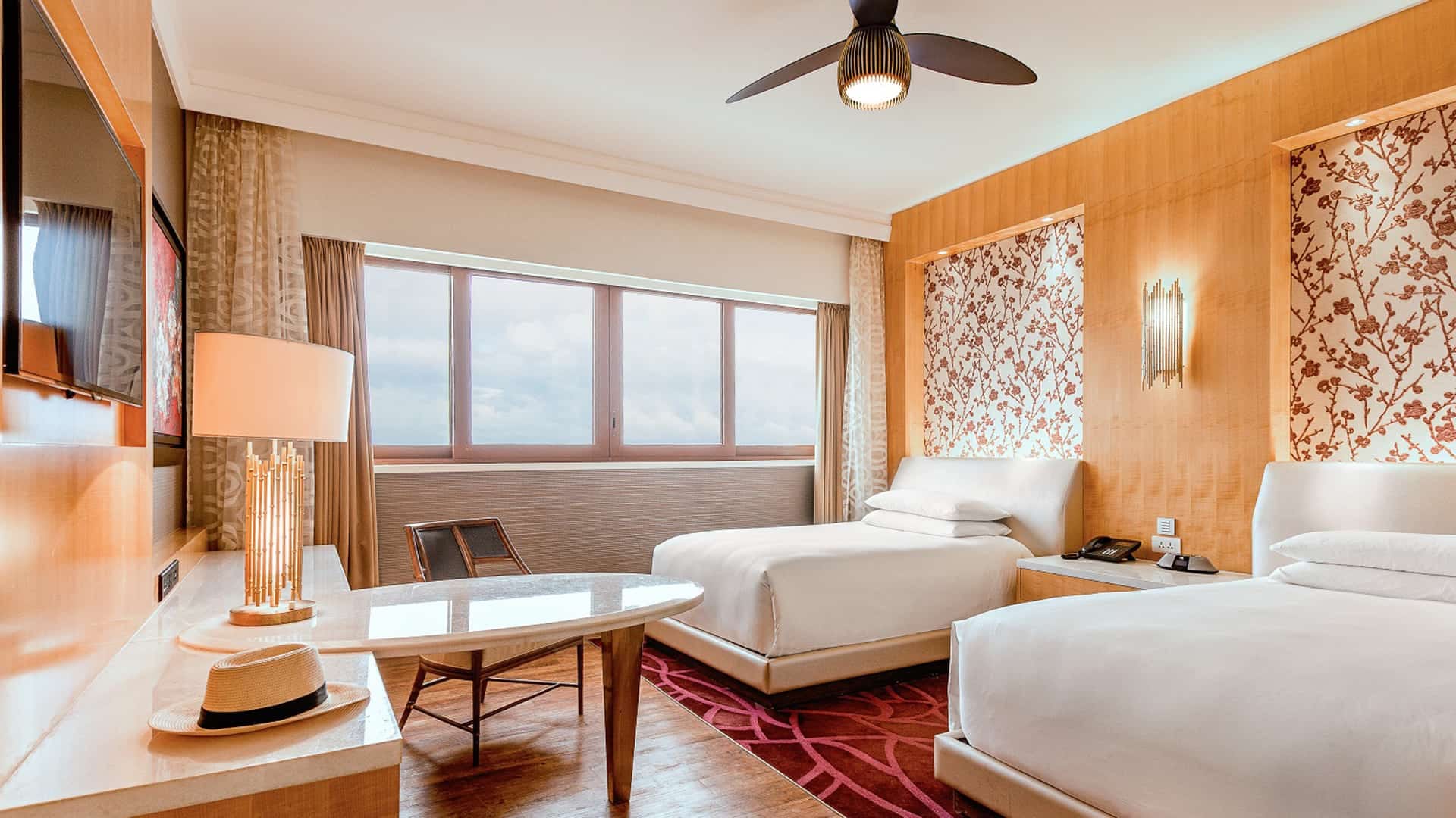 2 Twin Beds Classic Ocean View