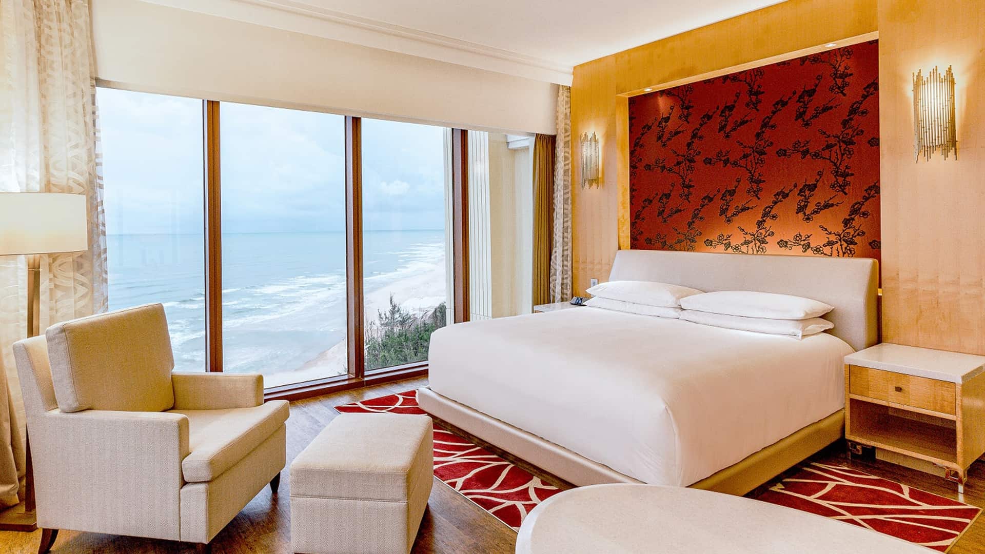 1 King Bed Classic Grand Ocean View