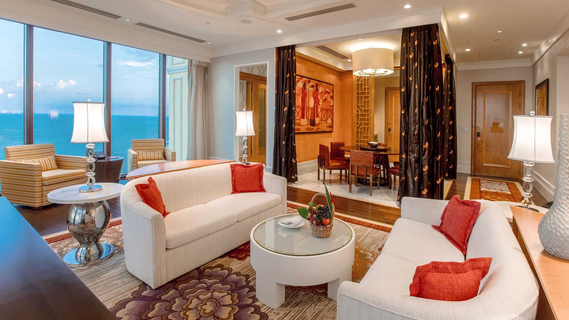 Card Image https://cms.thegrandhotram.com/storage/548/InterContinental-1Kingbedpremiersuiteoceanview-Overview-2.jpg