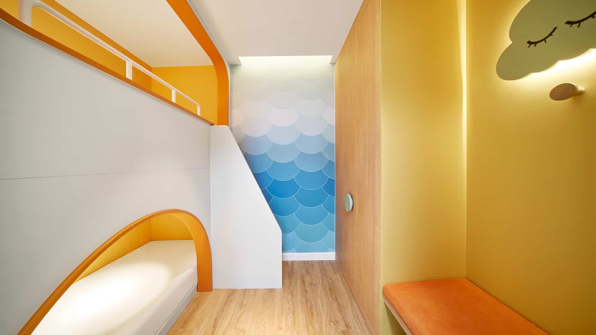 Card Image https://cms.thegrandhotram.com/storage/706/Kid-Suite-Bunk-bed-3-Holiday-Inn-Resort.jpg