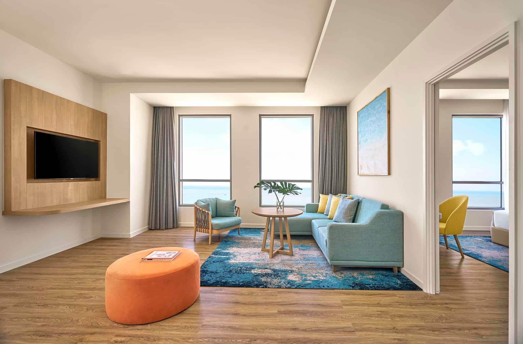 Card Image https://cms.thegrandhotram.com/storage/722/2-Bedroom-suite-ocean-view-2-BR-Suite-min.jpg