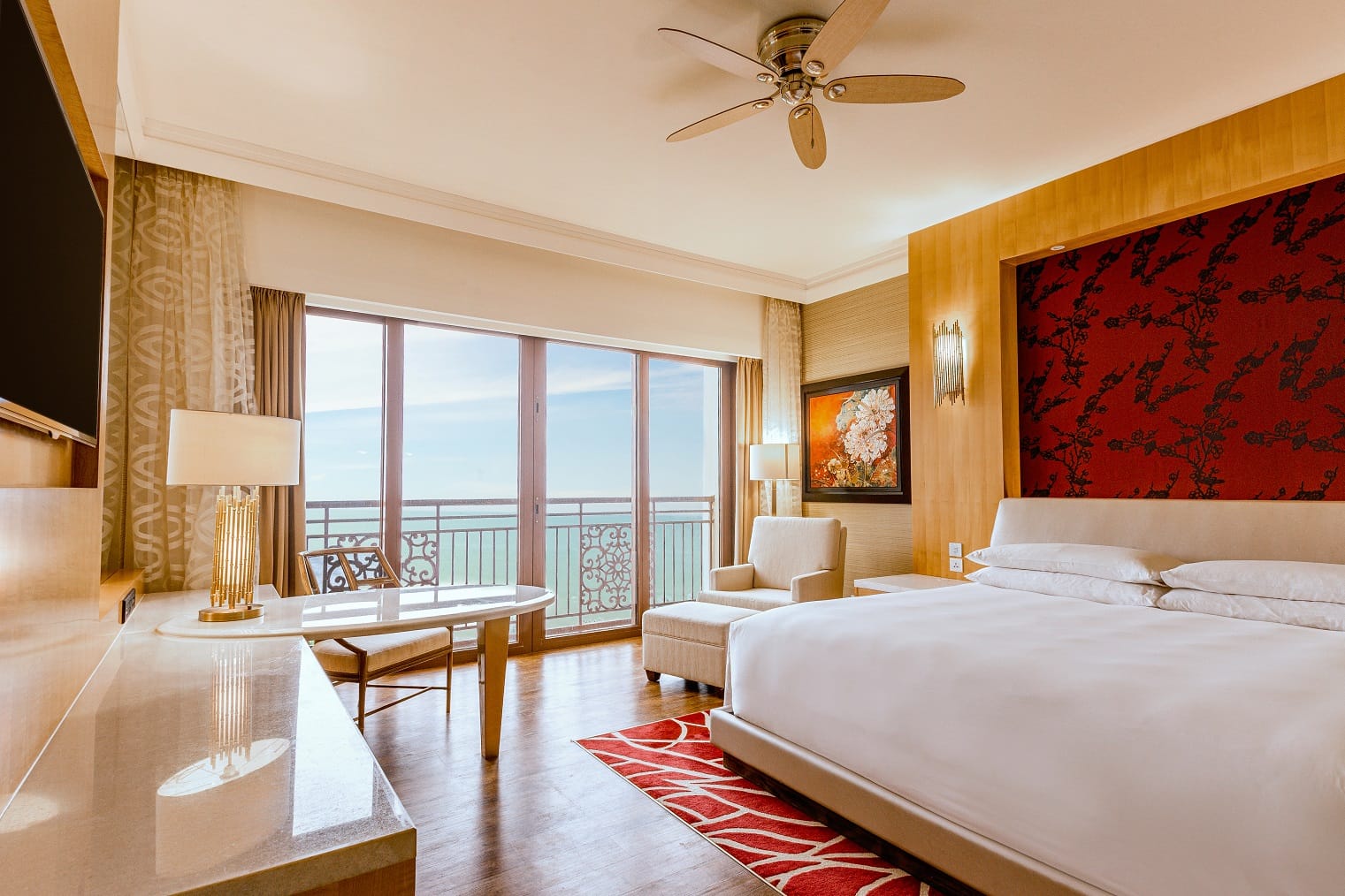 Card Image https://cms.thegrandhotram.com/storage/784/Grand-Ocean-view_King-1.jpg