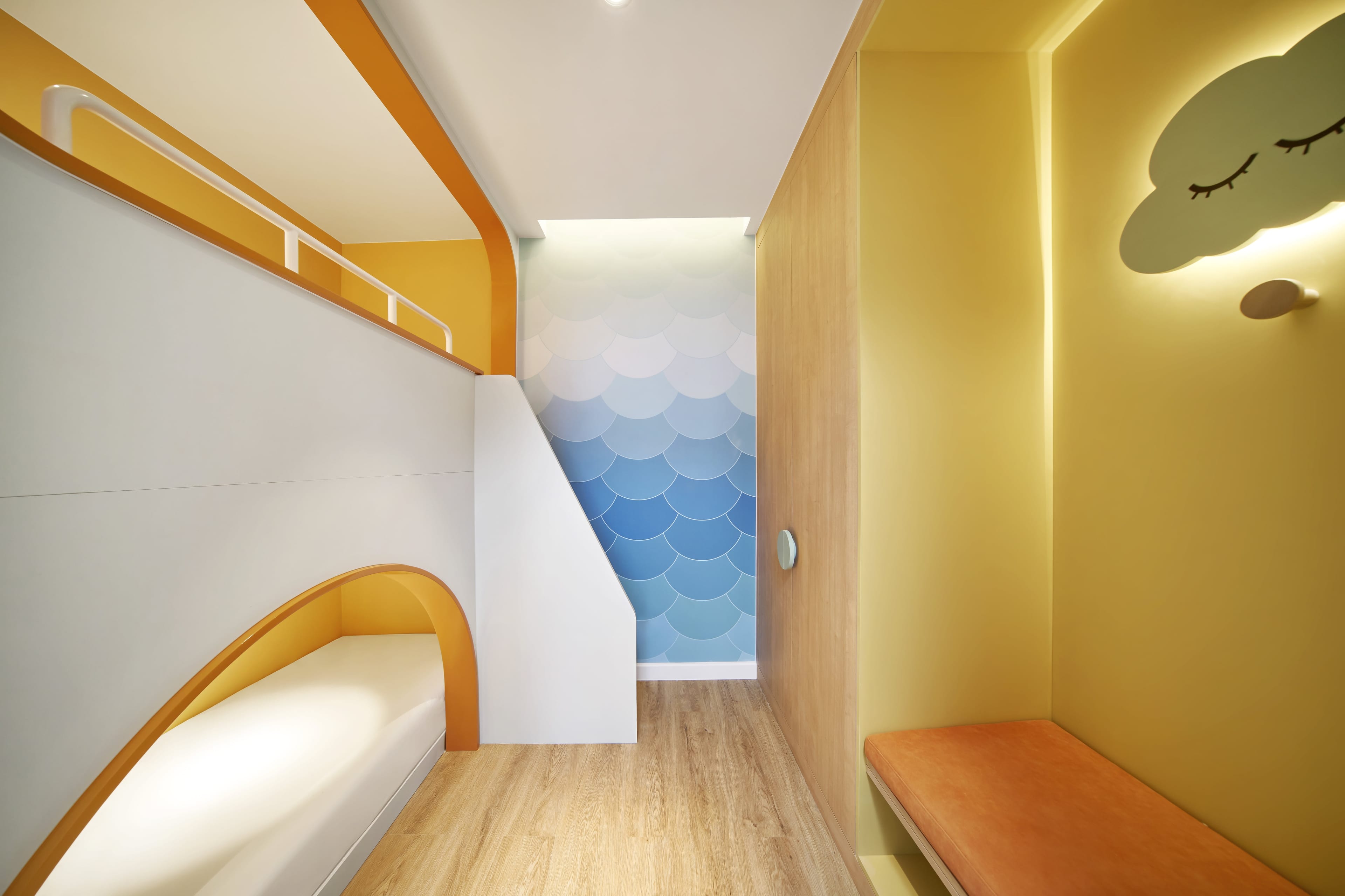 Card Image https://cms.thegrandhotram.com/storage/831/Kid-Suite-Bunk-bed-3-Holiday-Inn-Resort.-min.jpg